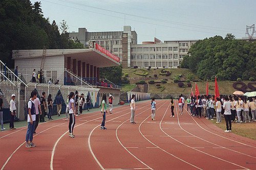 BG电子平台网站第七届班团支部五四万米接力赛1